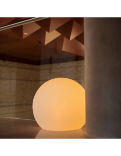 Bola iluminada solar/...