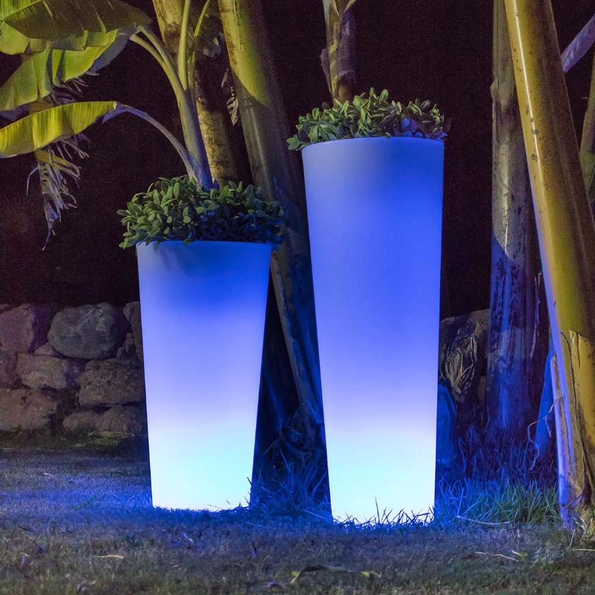 Vaso com luz recarregável com luz solar ou por cabo FICUS New Garden